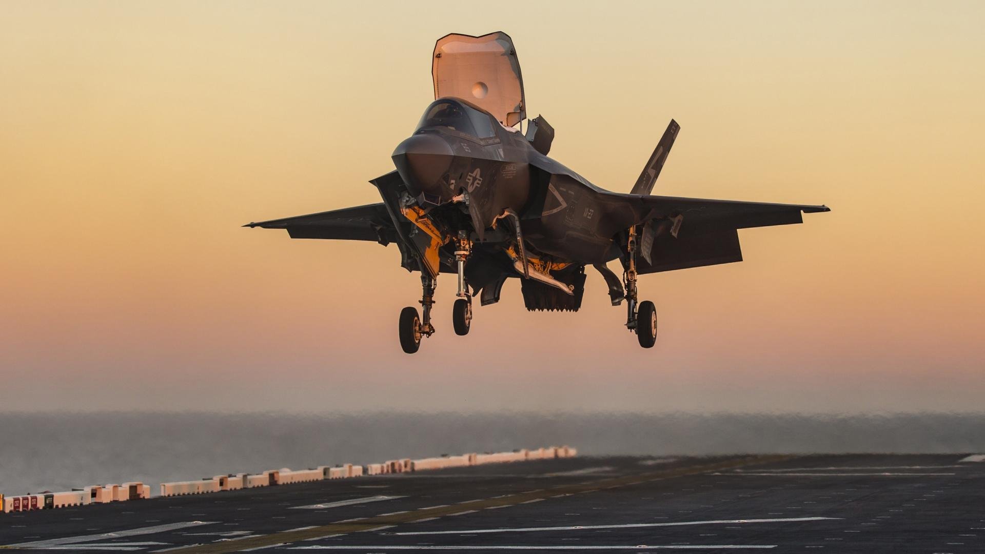 詹姆斯登上全球运动员商业榜前五,詹姆斯获得最佳运动员